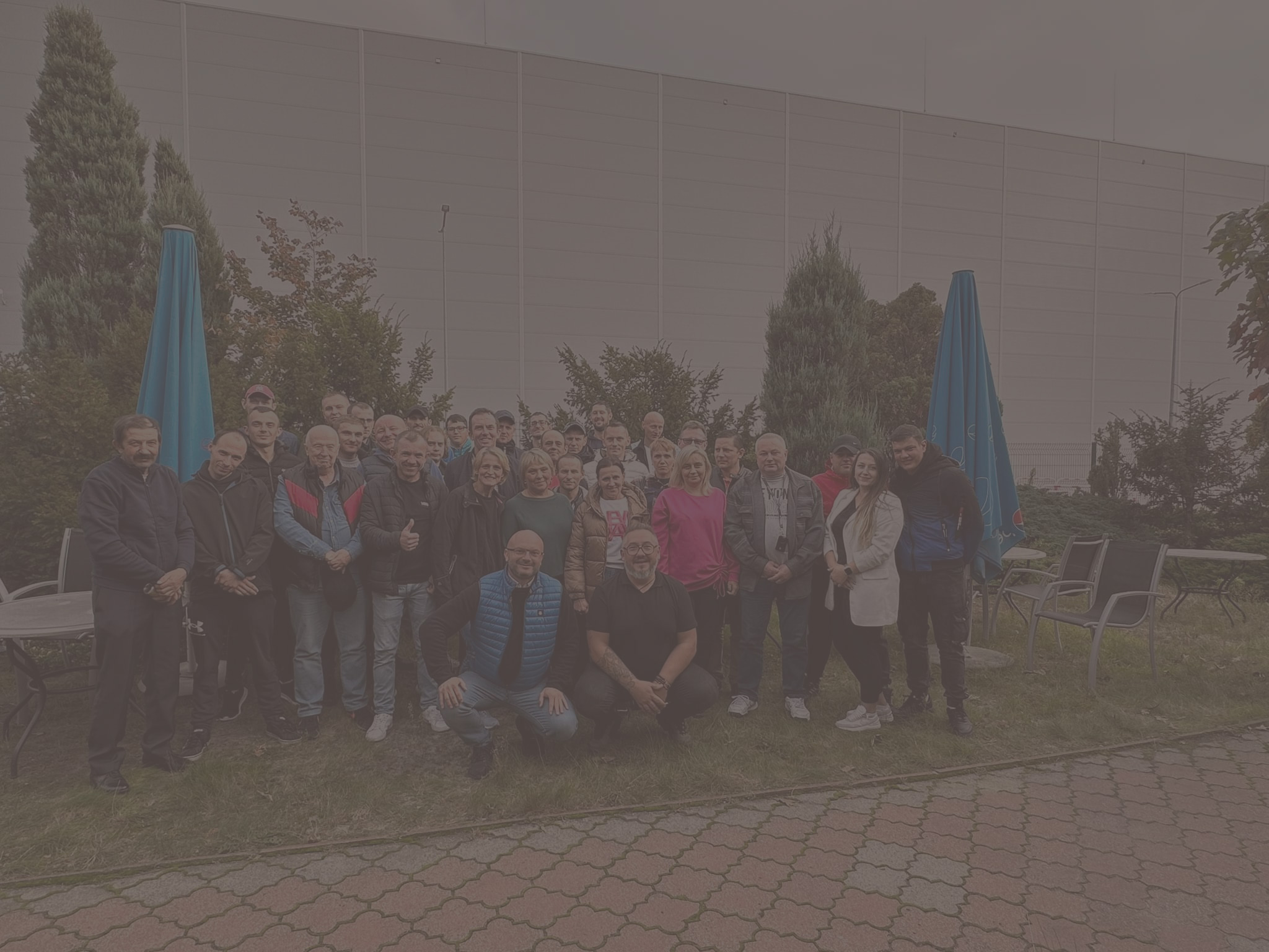 Cały zespół GardenProducts - pracownicy firmy z Kalisza na wspólnym zdjęciu